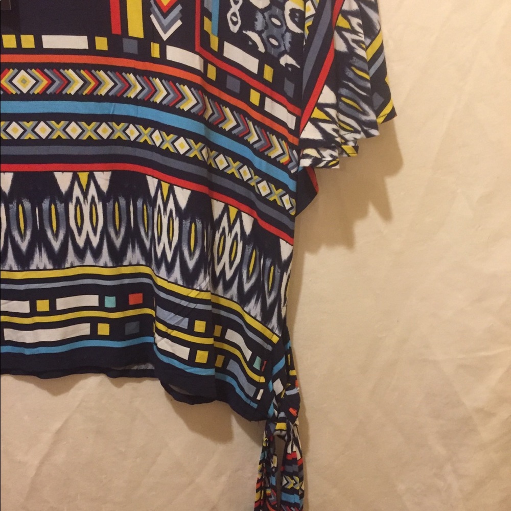 Women's TOP NWT - Picture 4 of 7